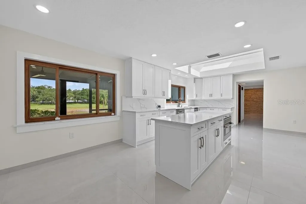 1007 Lakewood Drive Brandon FL 33510