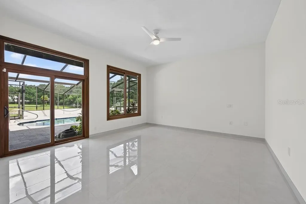 1007 Lakewood Drive Brandon FL 33510