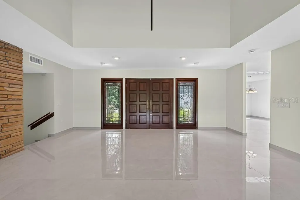1007 Lakewood Drive Brandon FL 33510