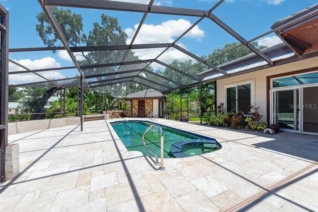 1007 Lakewood Drive Brandon FL 33510