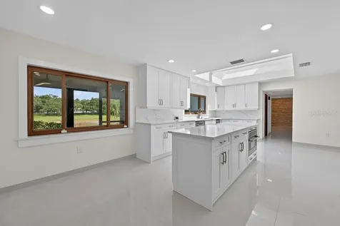 1007 Lakewood Drive Brandon FL 33510