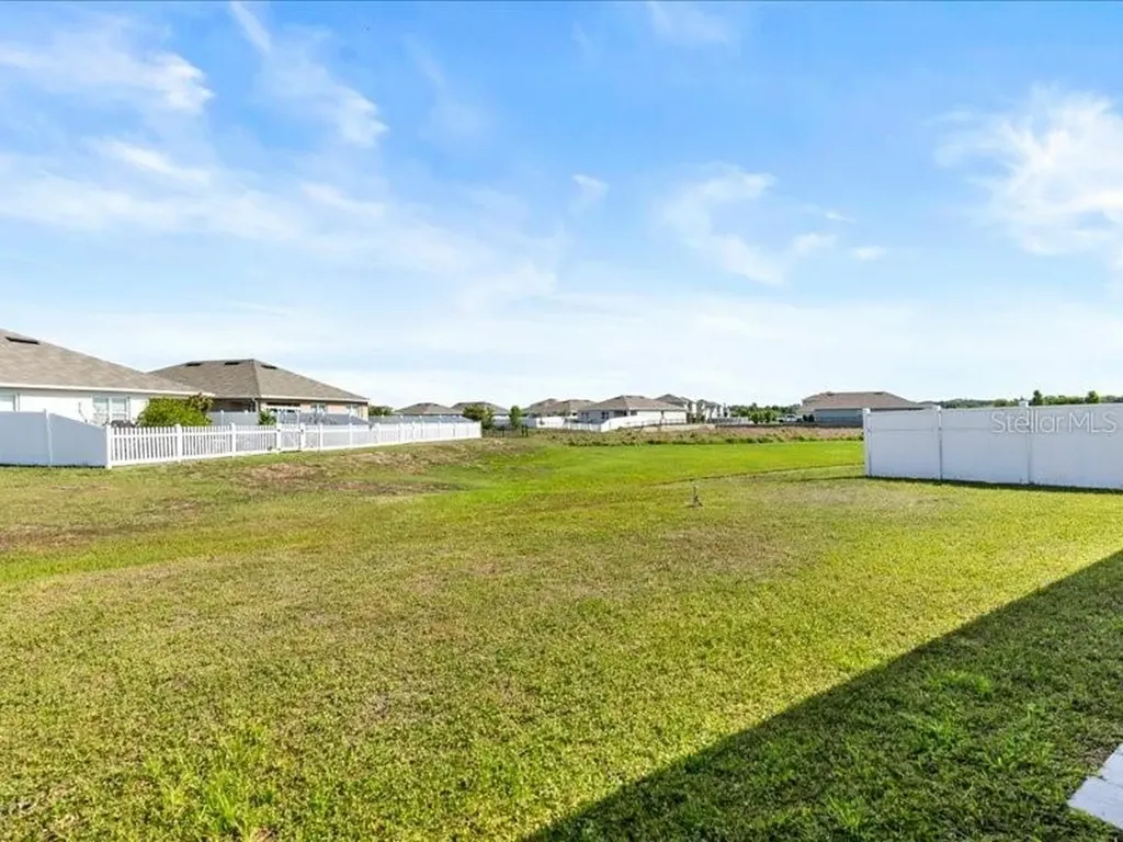 2796 Grandbury Grove Road Lakeland FL 33811