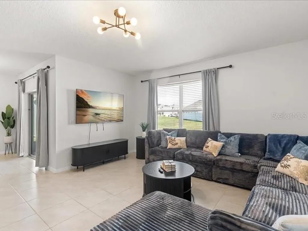 2796 Grandbury Grove Road Lakeland FL 33811