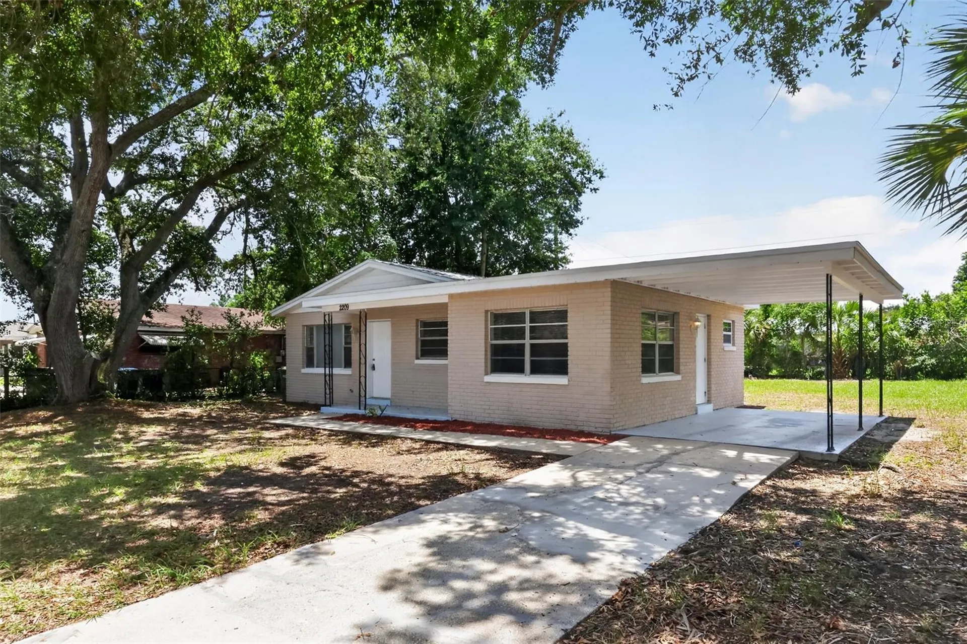 2209 9th Court NE Winter Haven FL 33881
