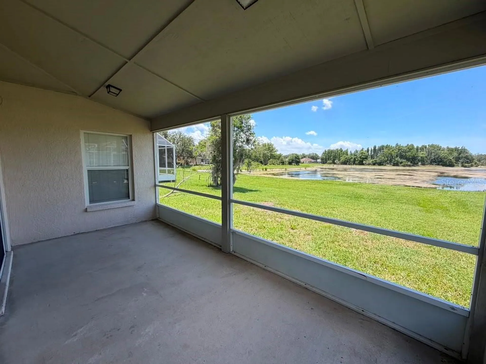 18014 Arbor Crest Drive Tampa FL 33647