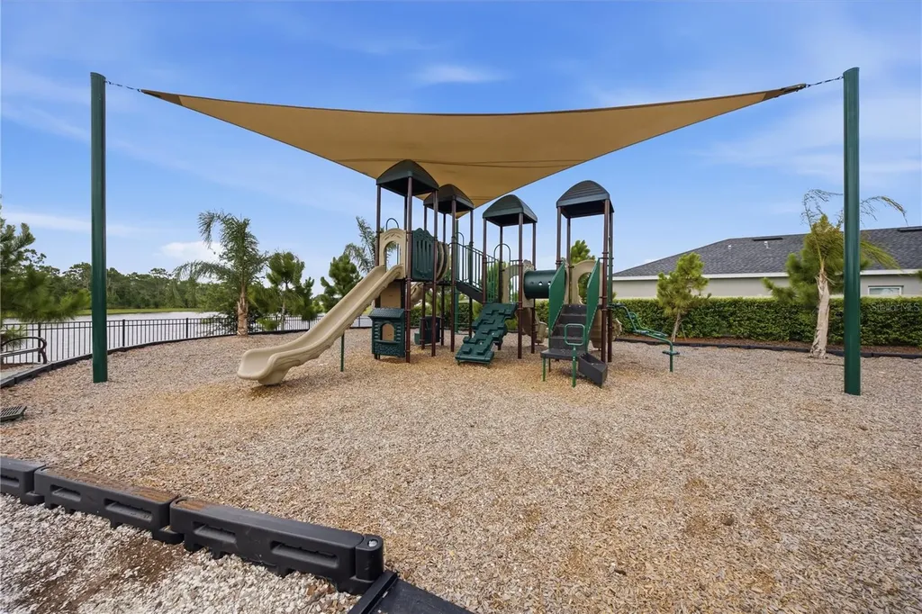 822 170th Court E Bradenton FL 34212