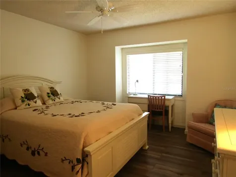 5626 Pipers Waite Sarasota FL 34235