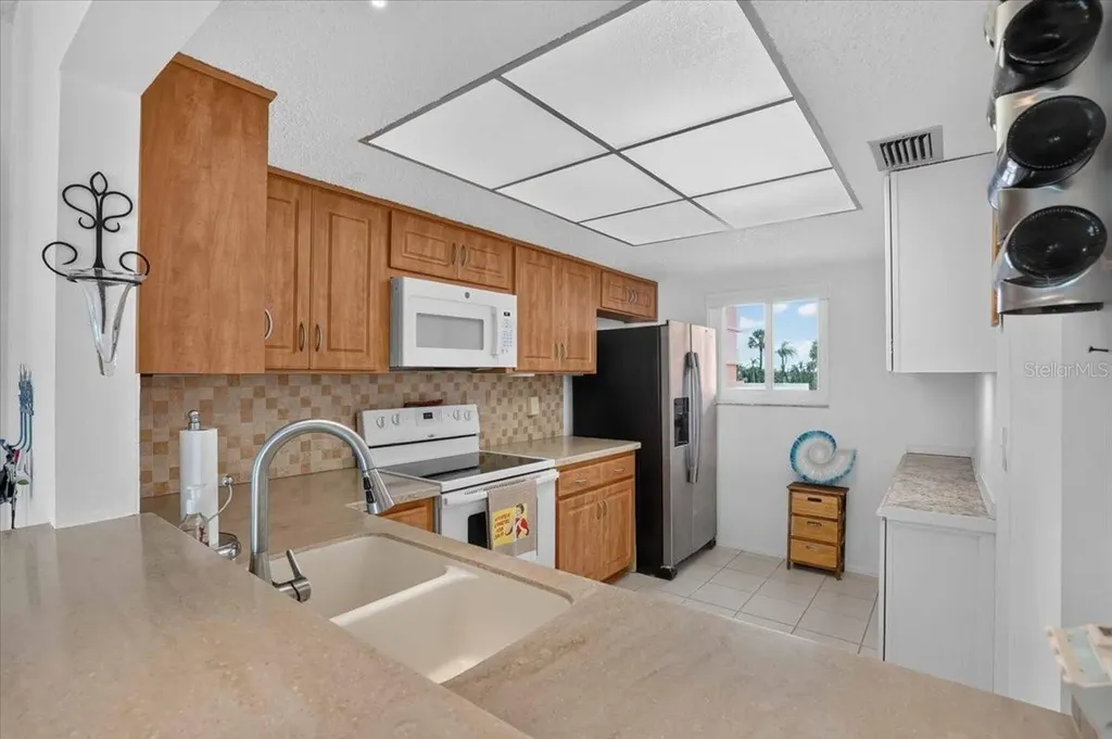 7400 Sunshine Skyway Lane S St Petersburg FL 33711