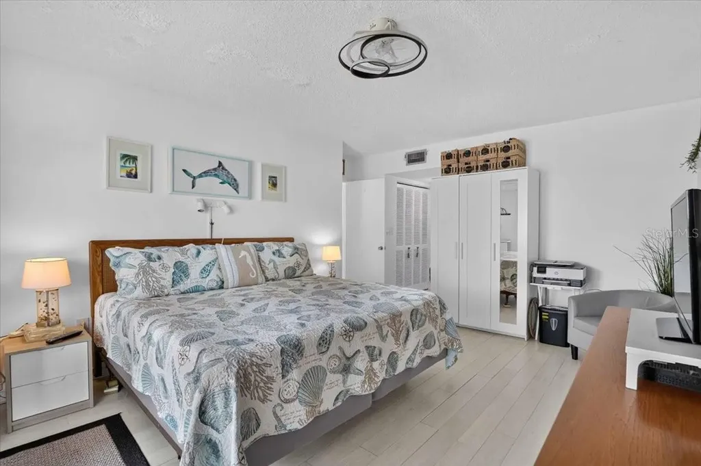 7400 Sunshine Skyway Lane S St Petersburg FL 33711