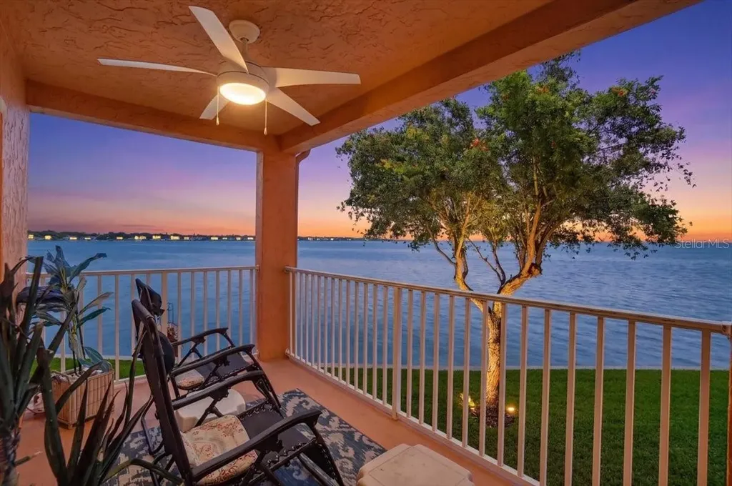 7400 Sunshine Skyway Lane S St Petersburg FL 33711
