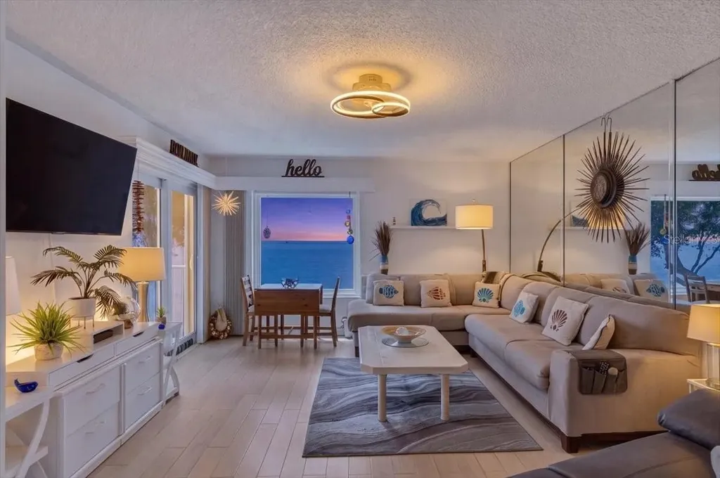 7400 Sunshine Skyway Lane S St Petersburg FL 33711