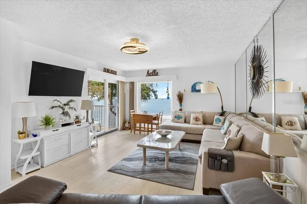 7400 Sunshine Skyway Lane S St Petersburg FL 33711