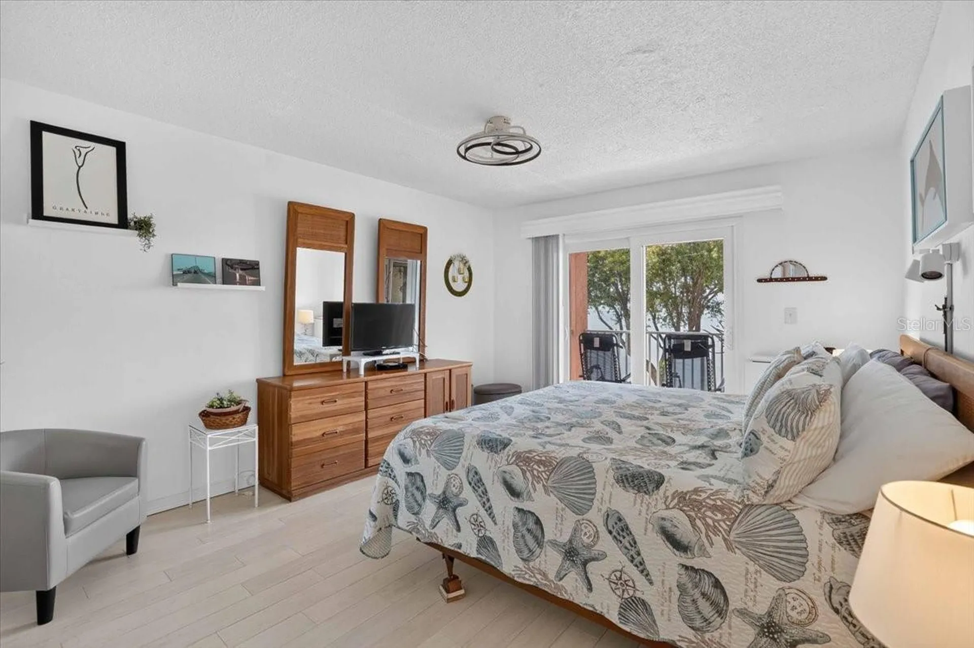 7400 Sunshine Skyway Lane S St Petersburg FL 33711