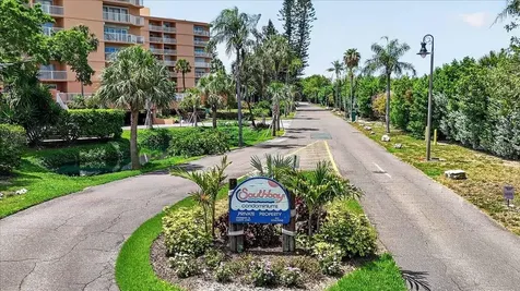 7400 Sunshine Skyway Lane S St Petersburg FL 33711