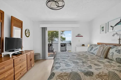 7400 Sunshine Skyway Lane S St Petersburg FL 33711