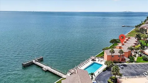 7400 Sunshine Skyway Lane S St Petersburg FL 33711