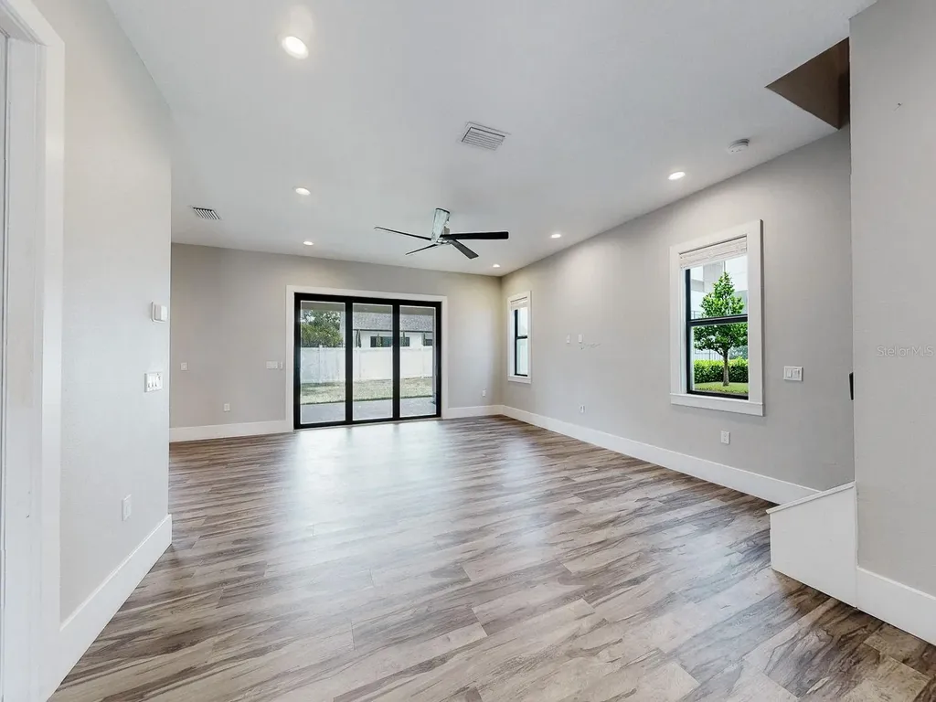 3205 W Nassau Street Tampa FL 33607