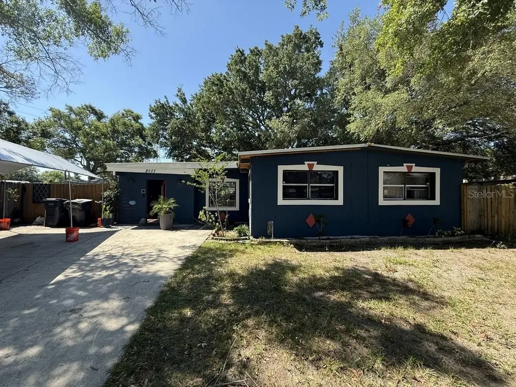 8507 Libby Lane Tampa FL 33619