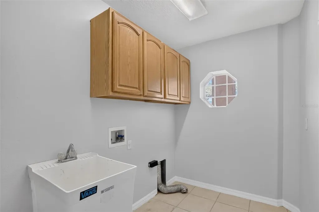 2521 Barwick Street Orlando FL 32824