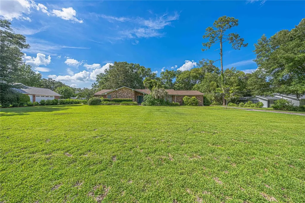 2137 SE 11th Street Ocala FL 34471
