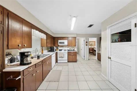 2137 SE 11th Street Ocala FL 34471