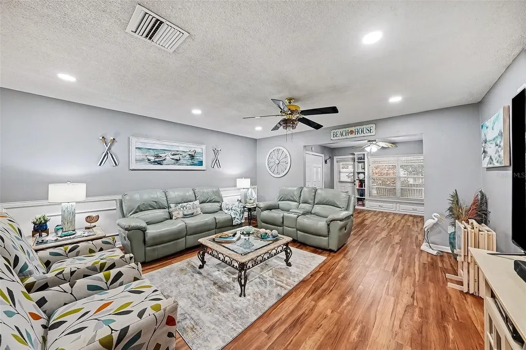 1659 S Lake Avenue Clearwater FL 33756