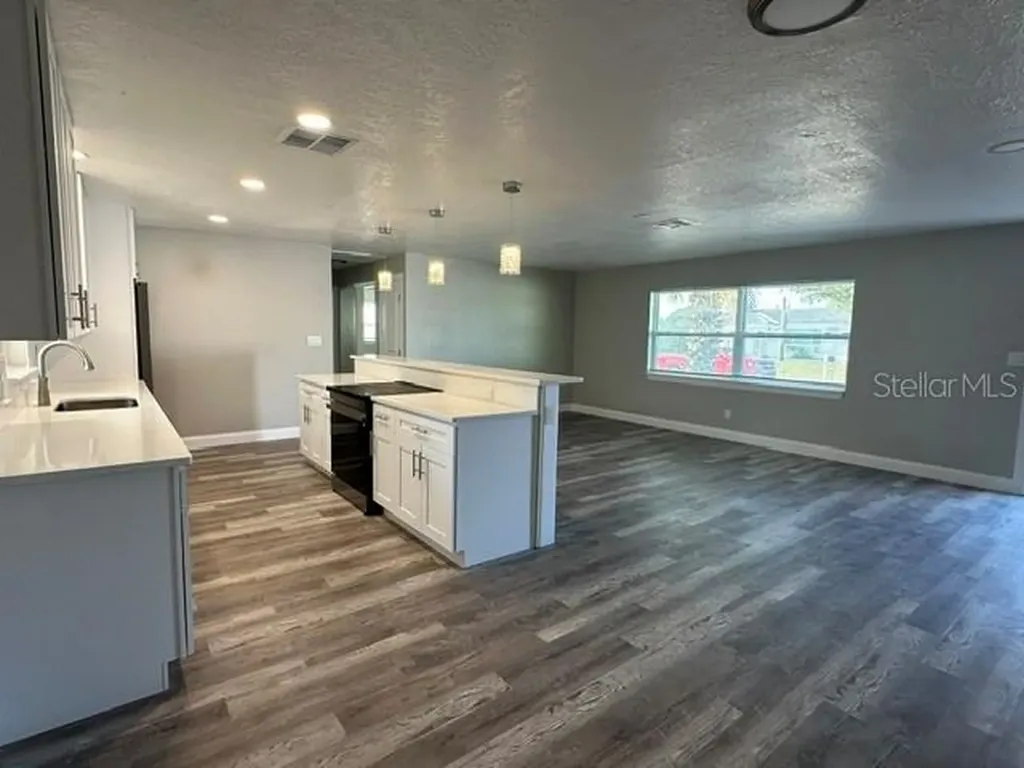 11525 81st Place Seminole FL 33772