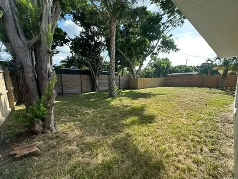 11525 81st Place Seminole FL 33772