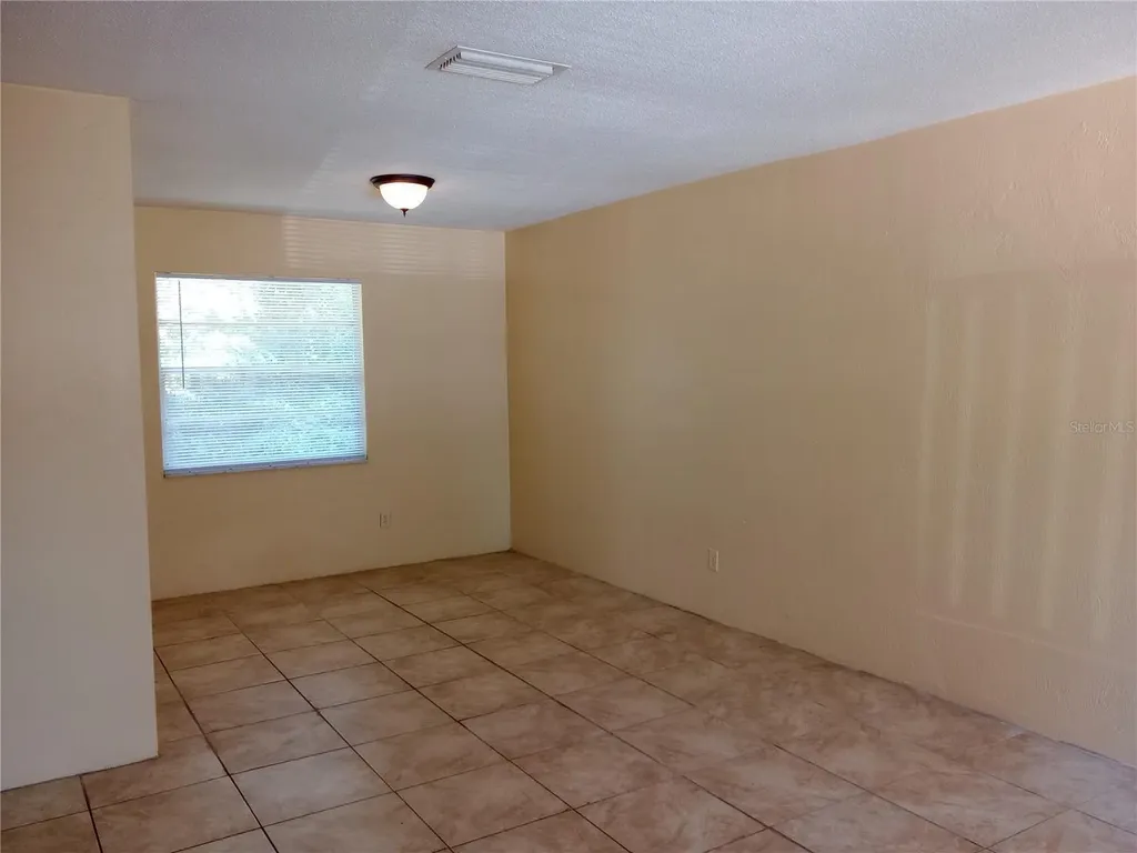 1217 Kennedy Road Daytona Beach FL 32117