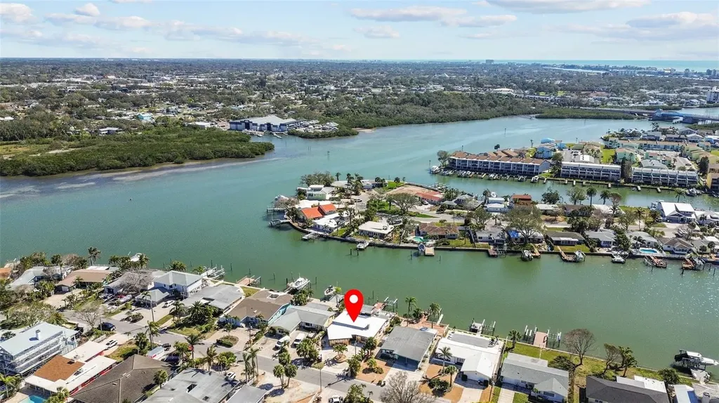 357 La Hacienda Drive Indian Rocks Beach FL 33785