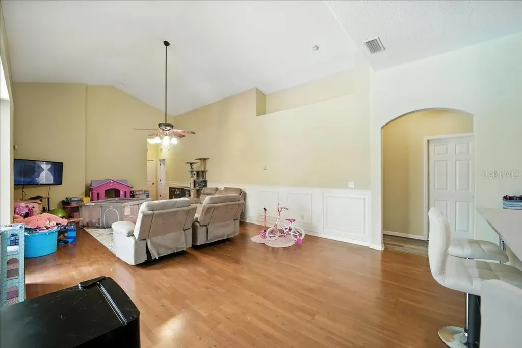 24 Lakeside Place W Palm Coast FL 32137