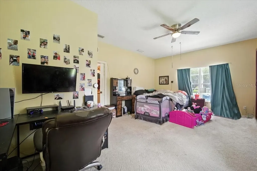 24 Lakeside Place W Palm Coast FL 32137