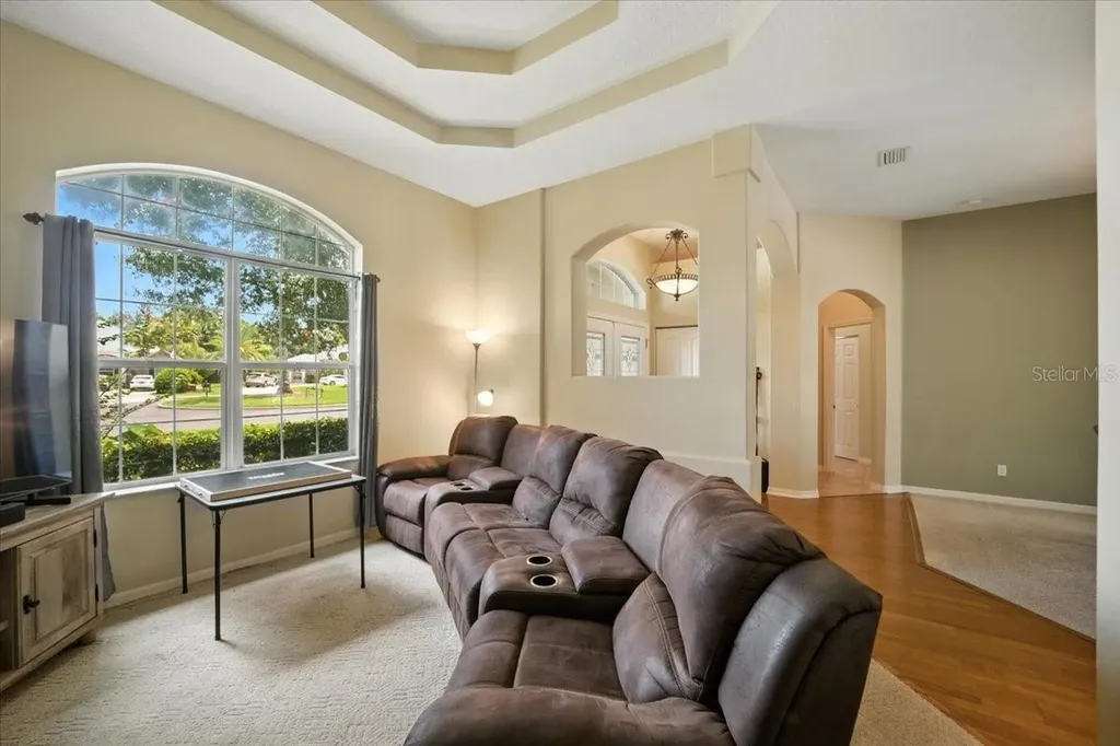 24 Lakeside Place W Palm Coast FL 32137