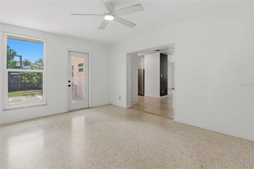 2627 Dueby Street Sarasota FL 34231