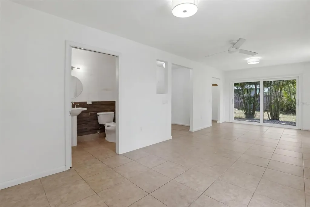 2627 Dueby Street Sarasota FL 34231