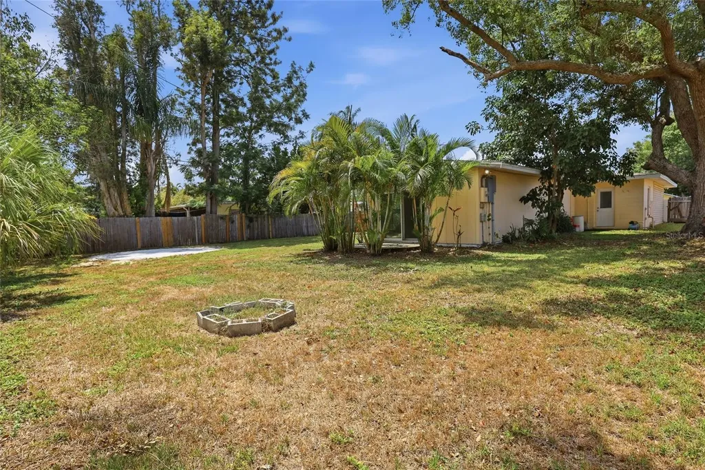 2627 Dueby Street Sarasota FL 34231