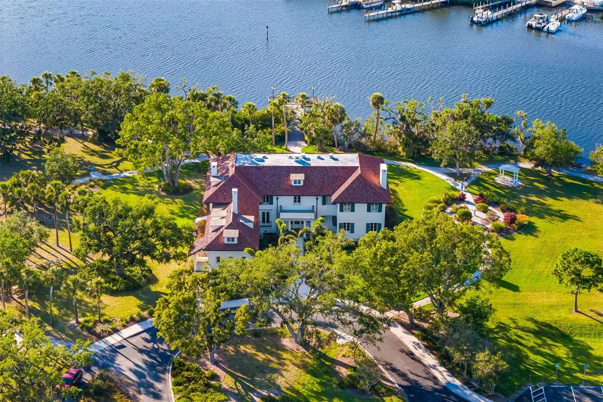 2627 Dueby Street Sarasota FL 34231