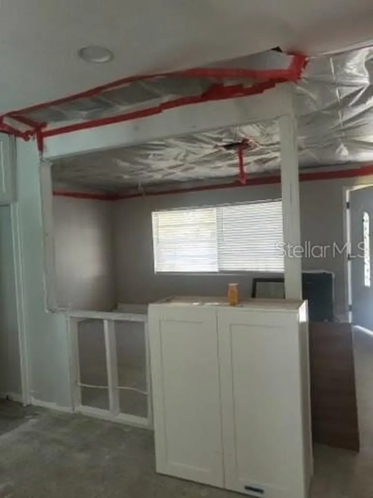 11220 Cherokee Drive St Petersburg FL 33708