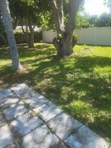 11220 Cherokee Drive St Petersburg FL 33708