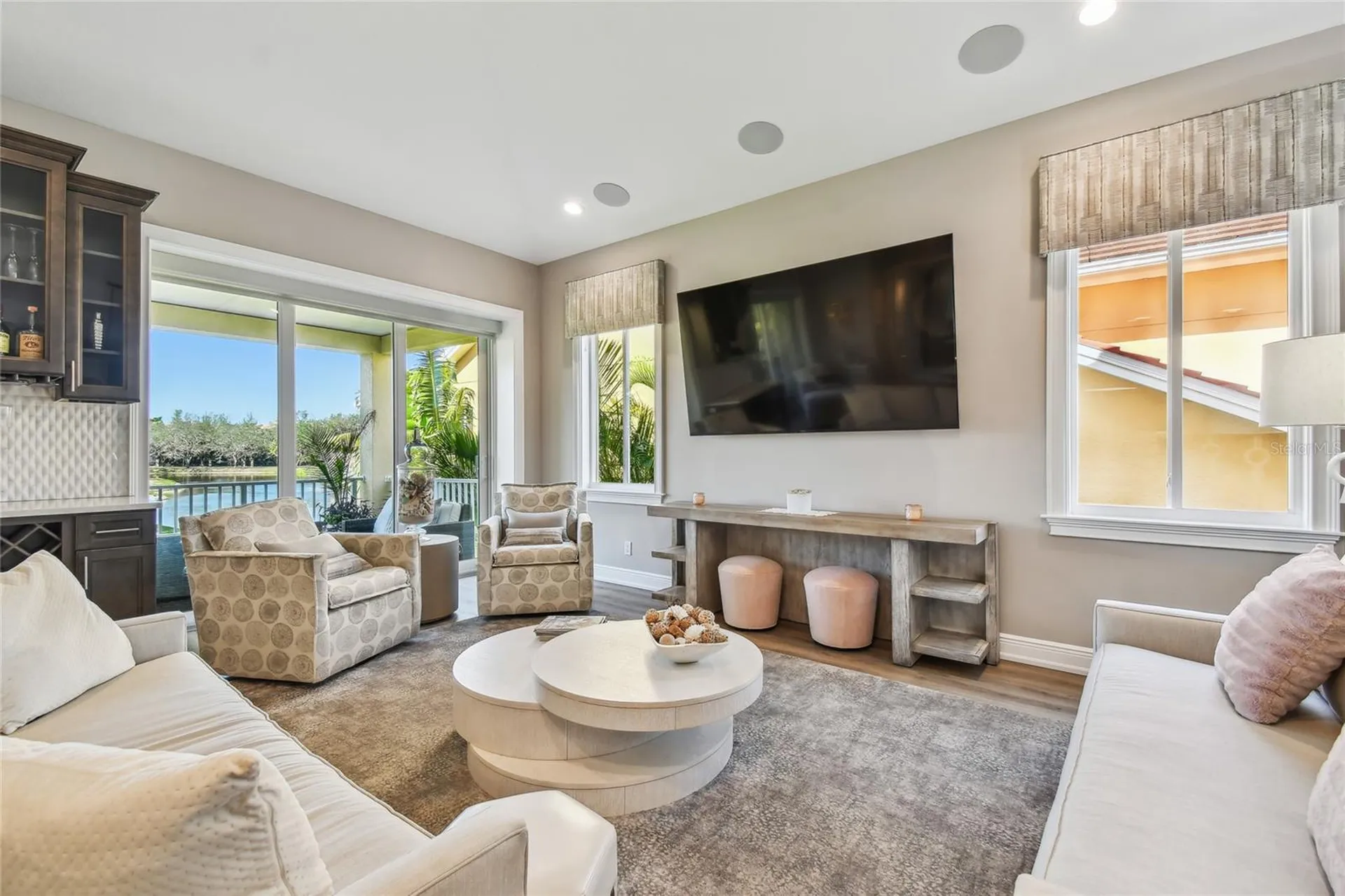 18 Franklin Court S St Petersburg FL 33711
