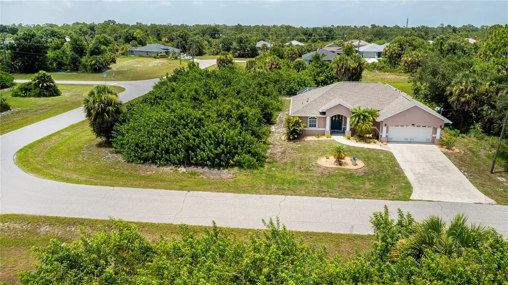 113 & 121 Red Cedar Park Rotonda West FL 33947