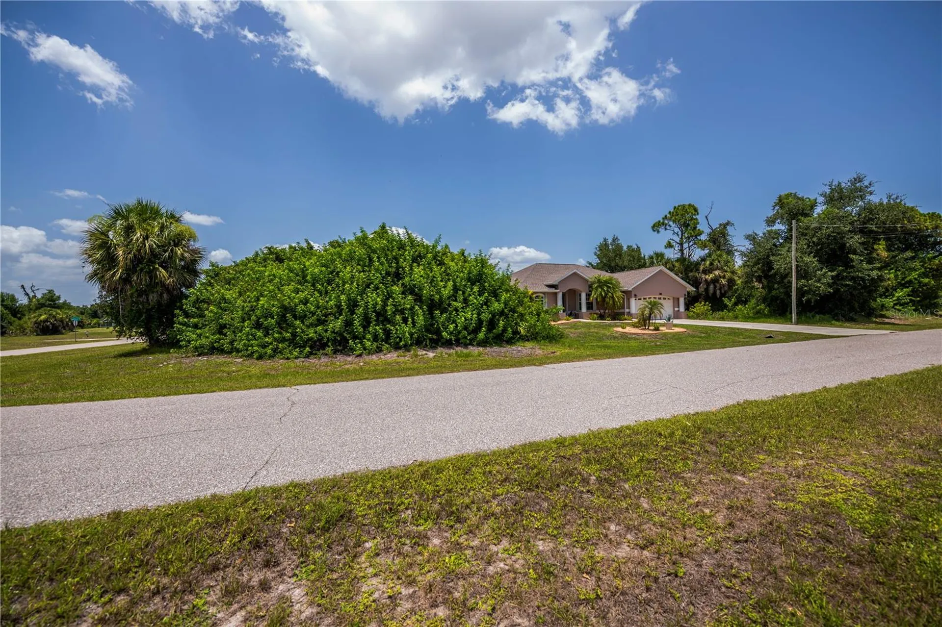 113 & 121 Red Cedar Park Rotonda West FL 33947