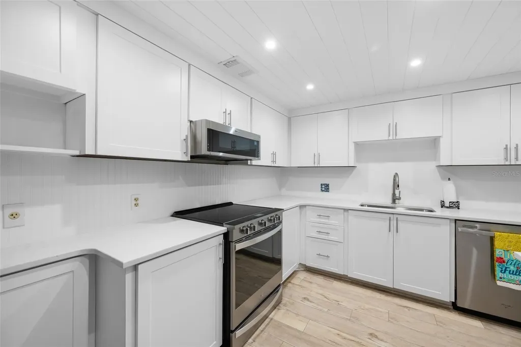 1621 Gulf Boulevard Clearwater Beach FL 33767
