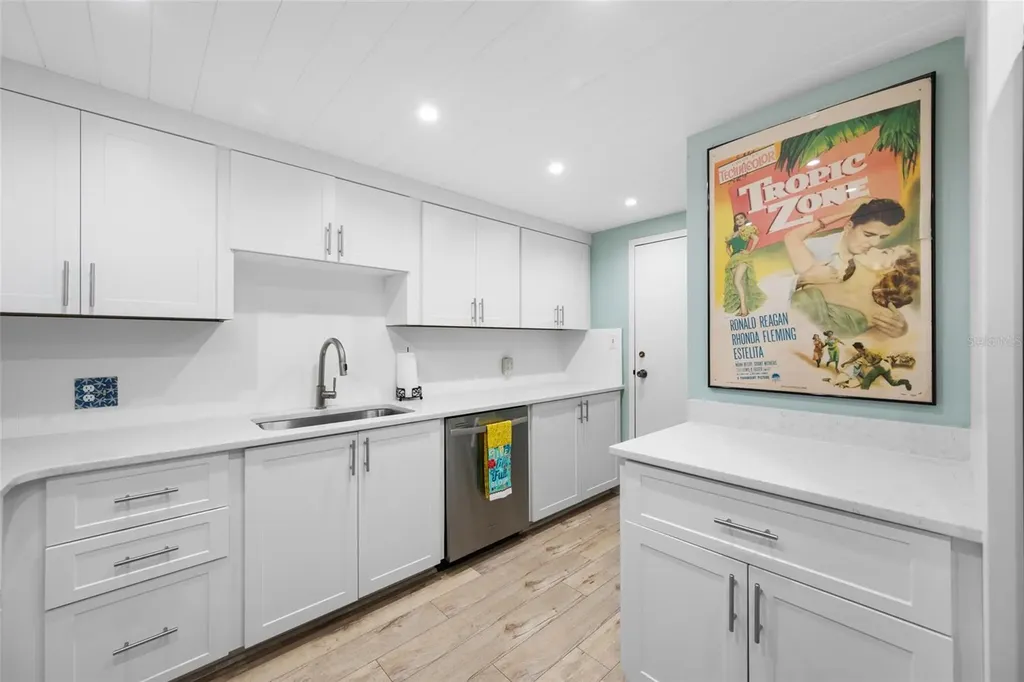 1621 Gulf Boulevard Clearwater Beach FL 33767