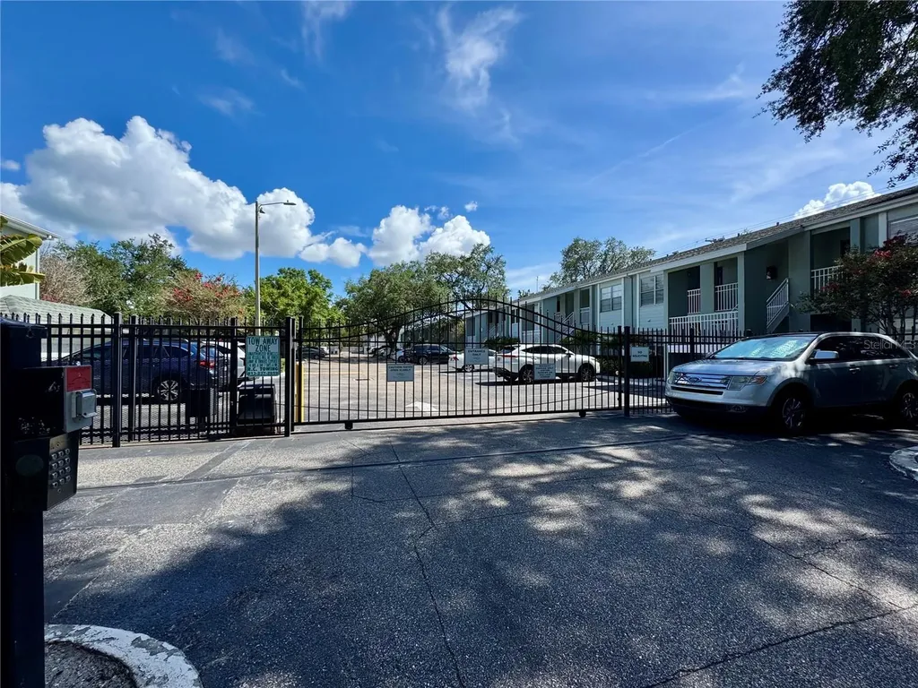 5440 S Macdill Avenue Tampa FL 33611