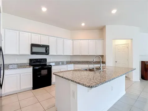 1045 Augustus Drive Davenport FL 33896