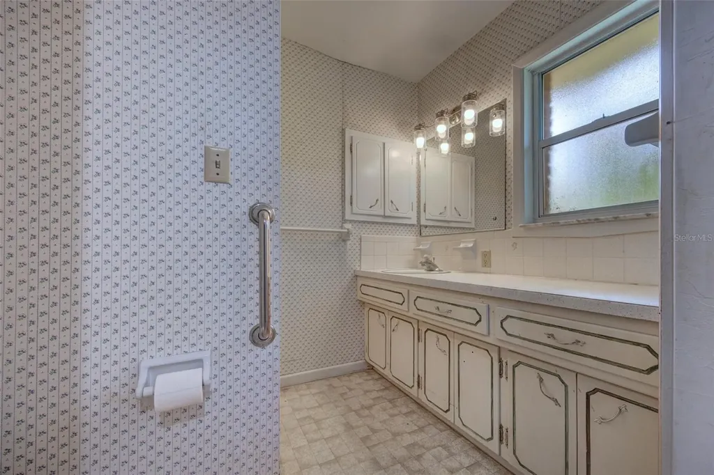 1790 N Clara Avenue Deland FL 32720