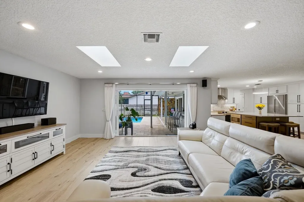 13867 Feather Sound Drive Clearwater FL 33762