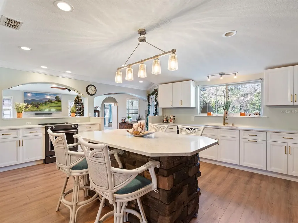 122 Bearss Circle Longwood FL 32750