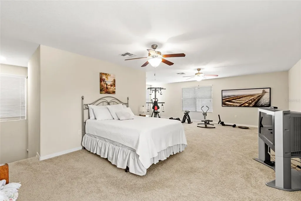 25447 High Hampton Circle Sorrento FL 32776